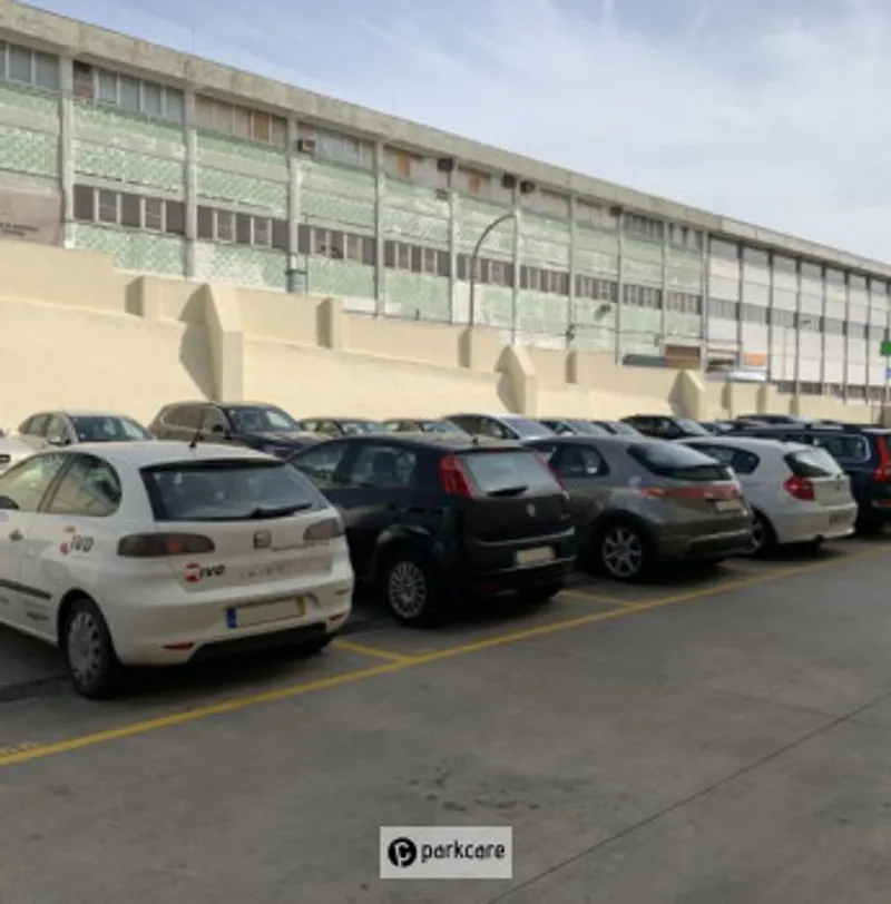 Parking Terminal 1 Shuttle Lisboa foto 1